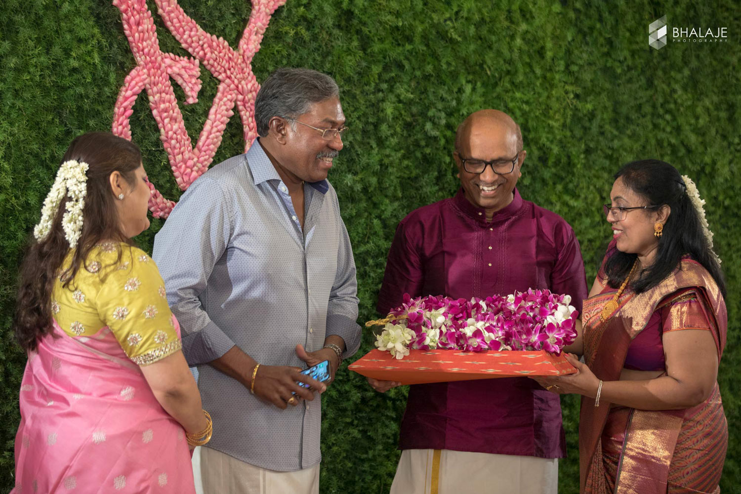 Wedding Anniversary,Wedding Anniversary Photos,Marriage Anniversary Photo Shoot,Wedding Anniversary Photography,Wedding Anniversary Photo Shoot.